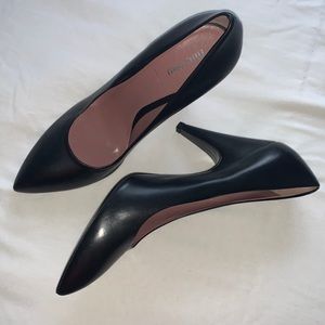 Miu Miu—Black Leather Pointed Toe Heels | Size 9 US / 41 EUR